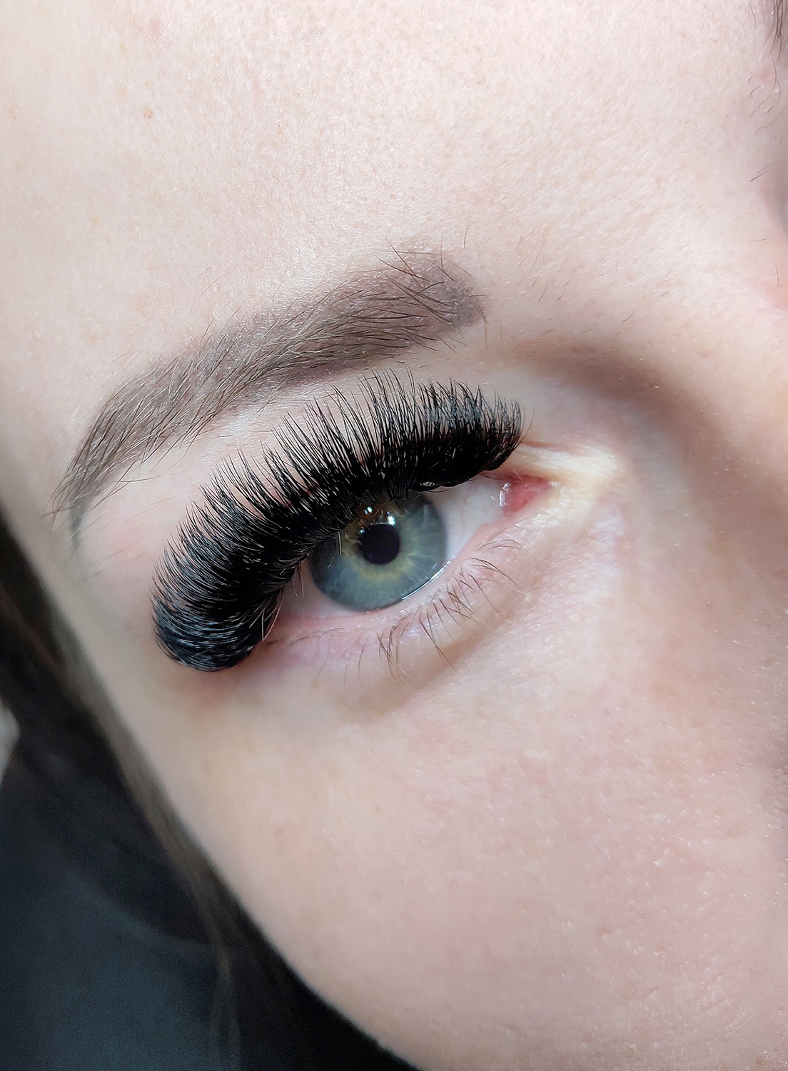 Mega Volume Lashes, Classic eyelash extensions, eyelash extensions, lash extensions, Eye Designer